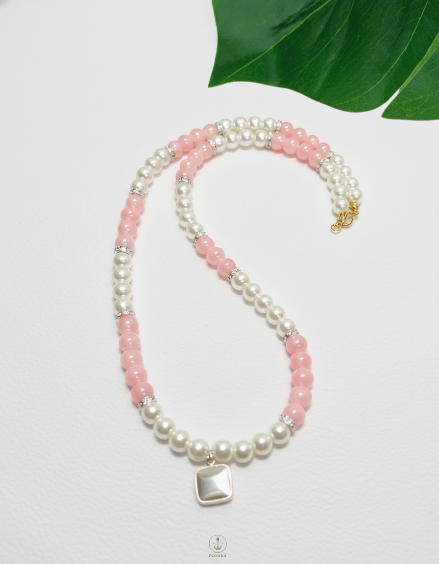 عقد من المرمر واللولى